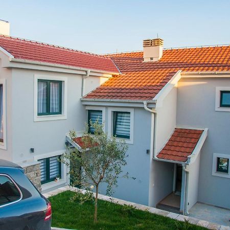 Beach Apartments Tivat Exterior photo
